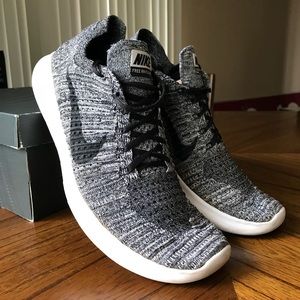 Nike Free Run Flyknit Mens Size 11